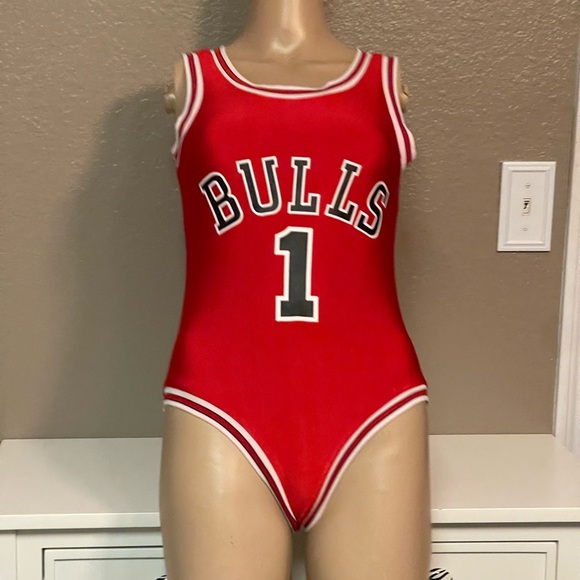 Swimsuit - Picture 4 of 4